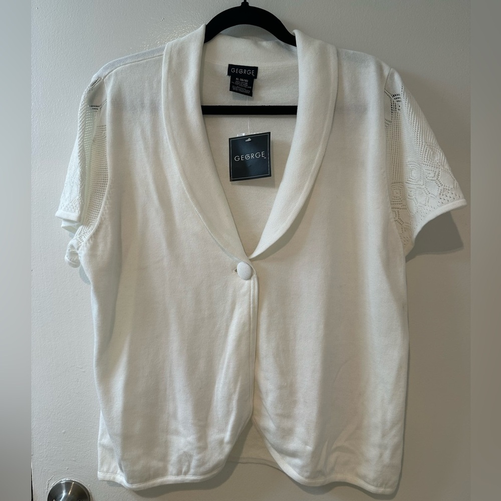 George Classic white  Knit button down short sleeve jacket